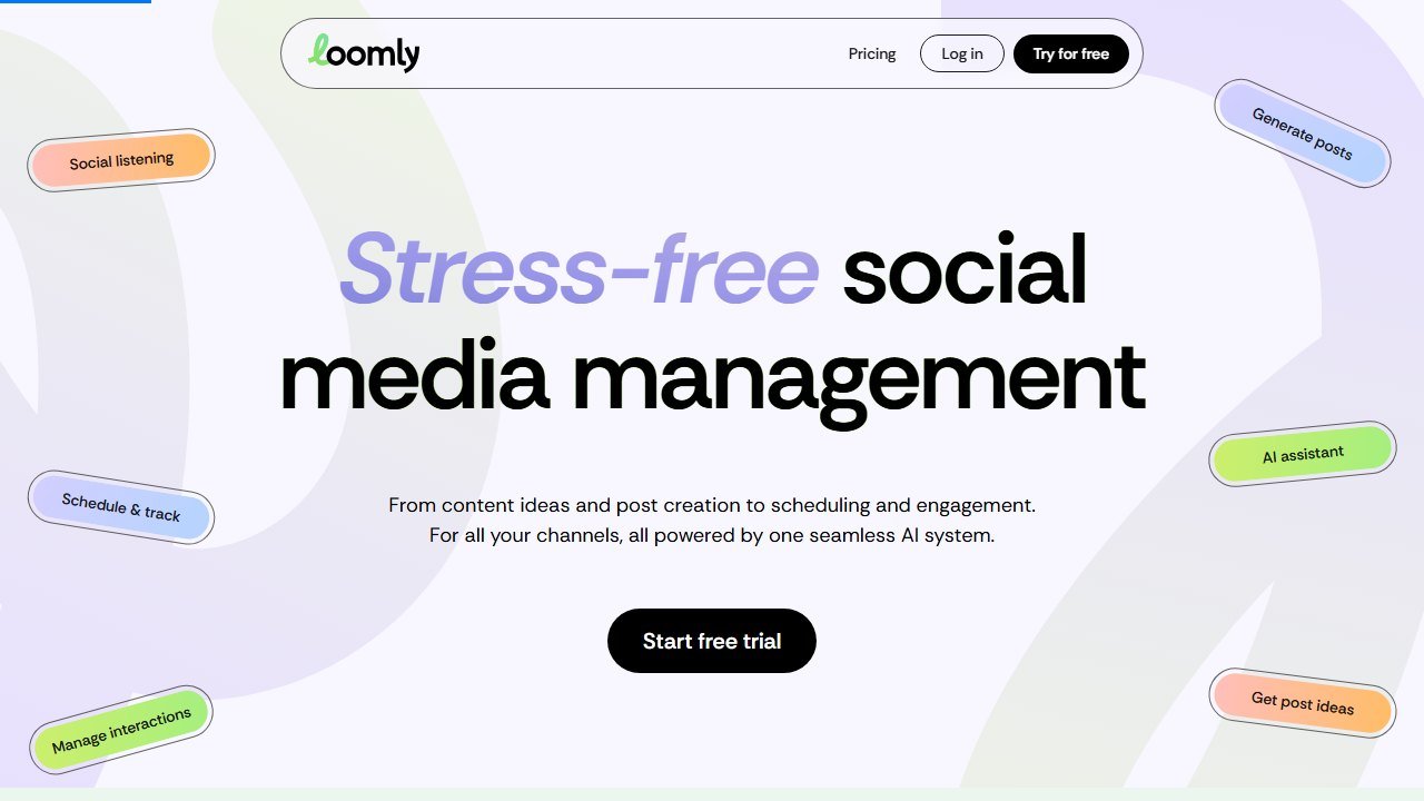 Loomly homepage